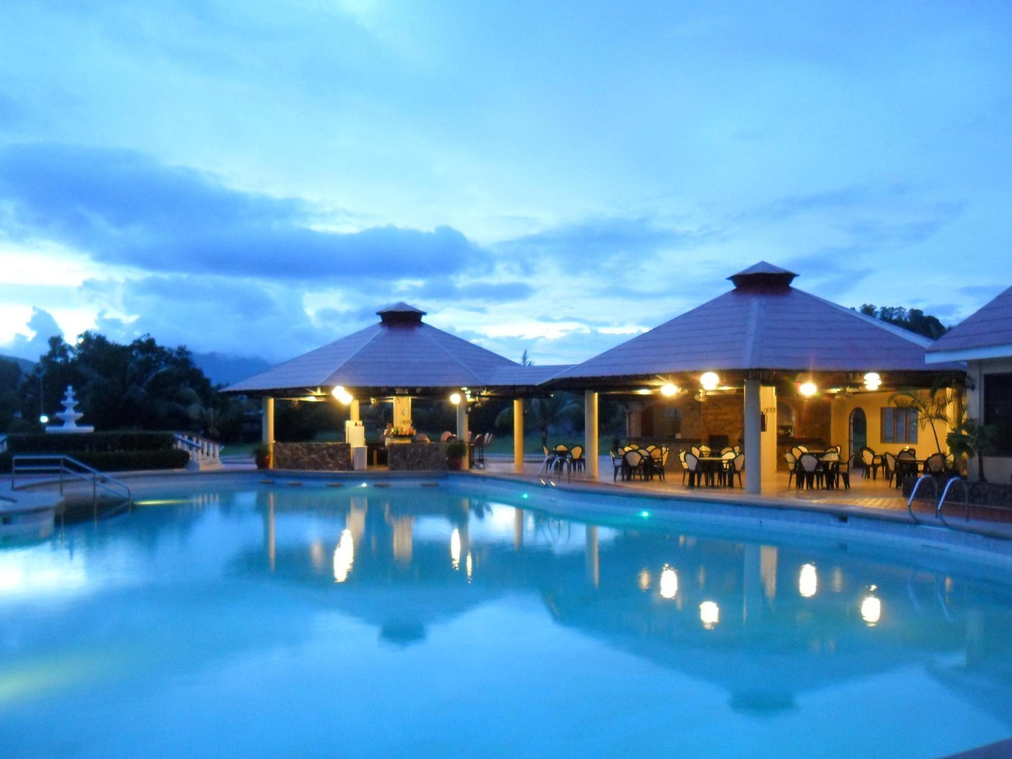 Subic Waterfront Resort And Hotel Extérieur photo