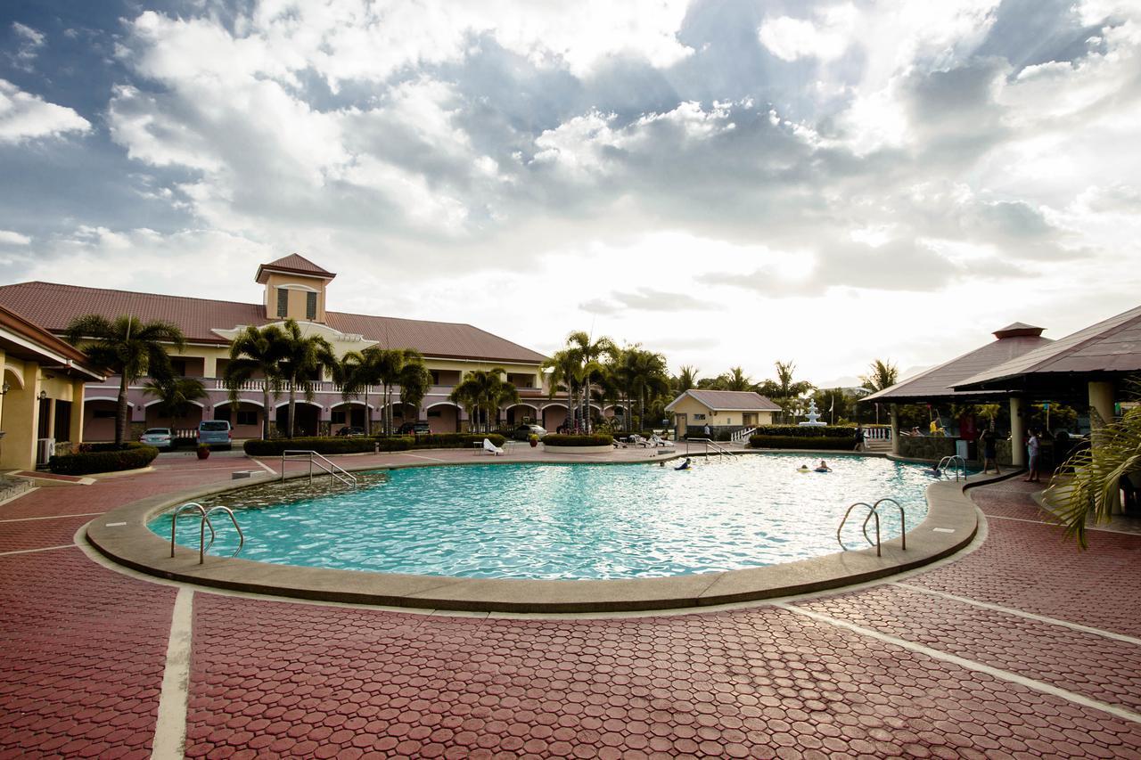 Subic Waterfront Resort And Hotel Extérieur photo