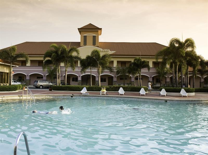 Subic Waterfront Resort And Hotel Extérieur photo